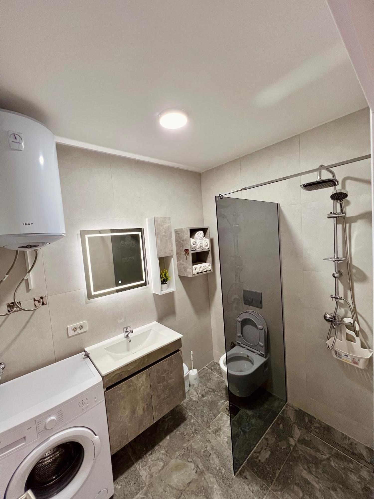 Holiday Apartments Gjakova Екстериор снимка