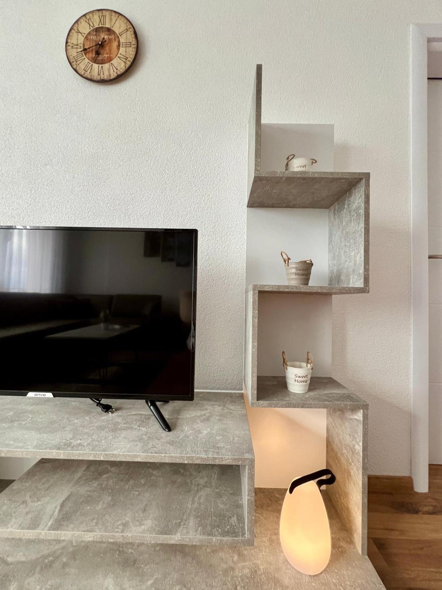 Holiday Apartments Gjakova Стая снимка